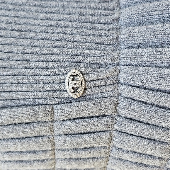 CHANEL Knit Gray Dress Size 40 US8 - Picture 4 of 10
